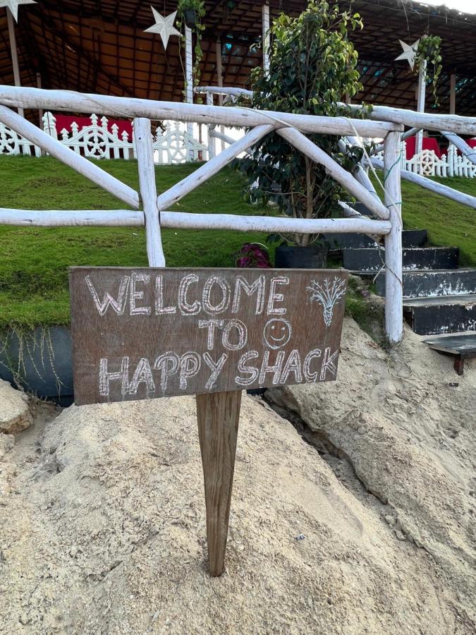 Happy Shack Beach And Wooden Huts Colva Exteriör bild
