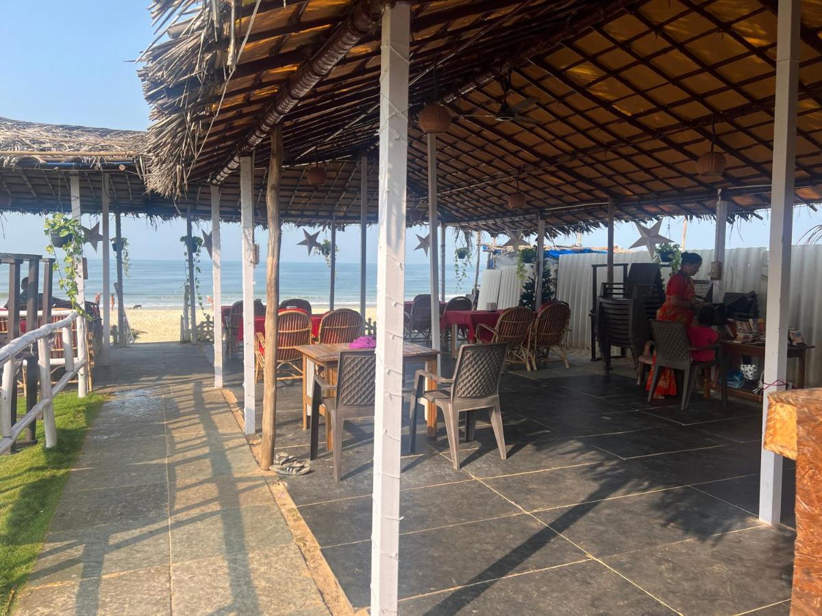 Happy Shack Beach And Wooden Huts Colva Exteriör bild