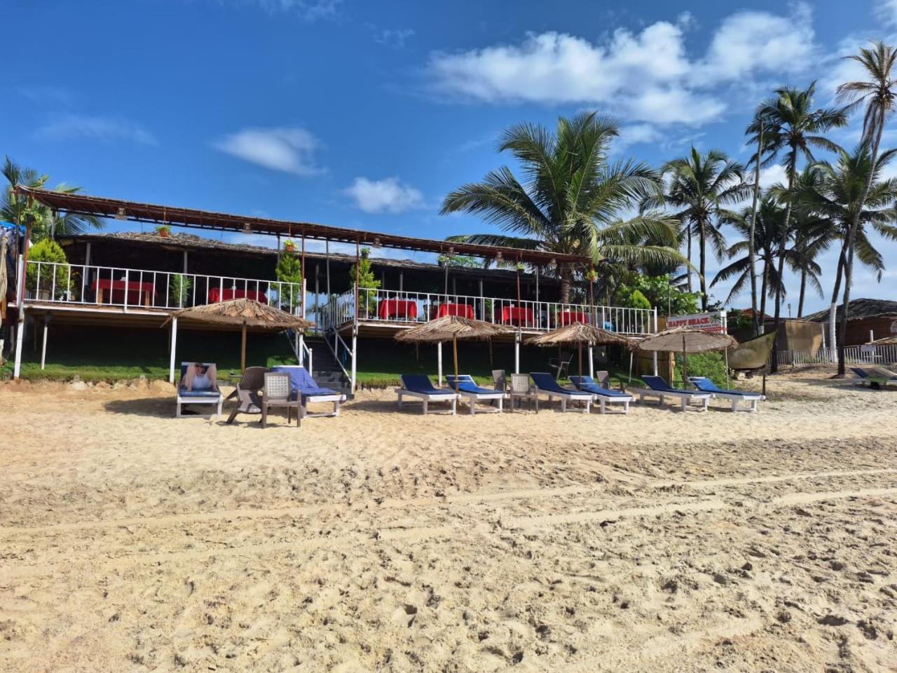 Happy Shack Beach And Wooden Huts Colva Exteriör bild