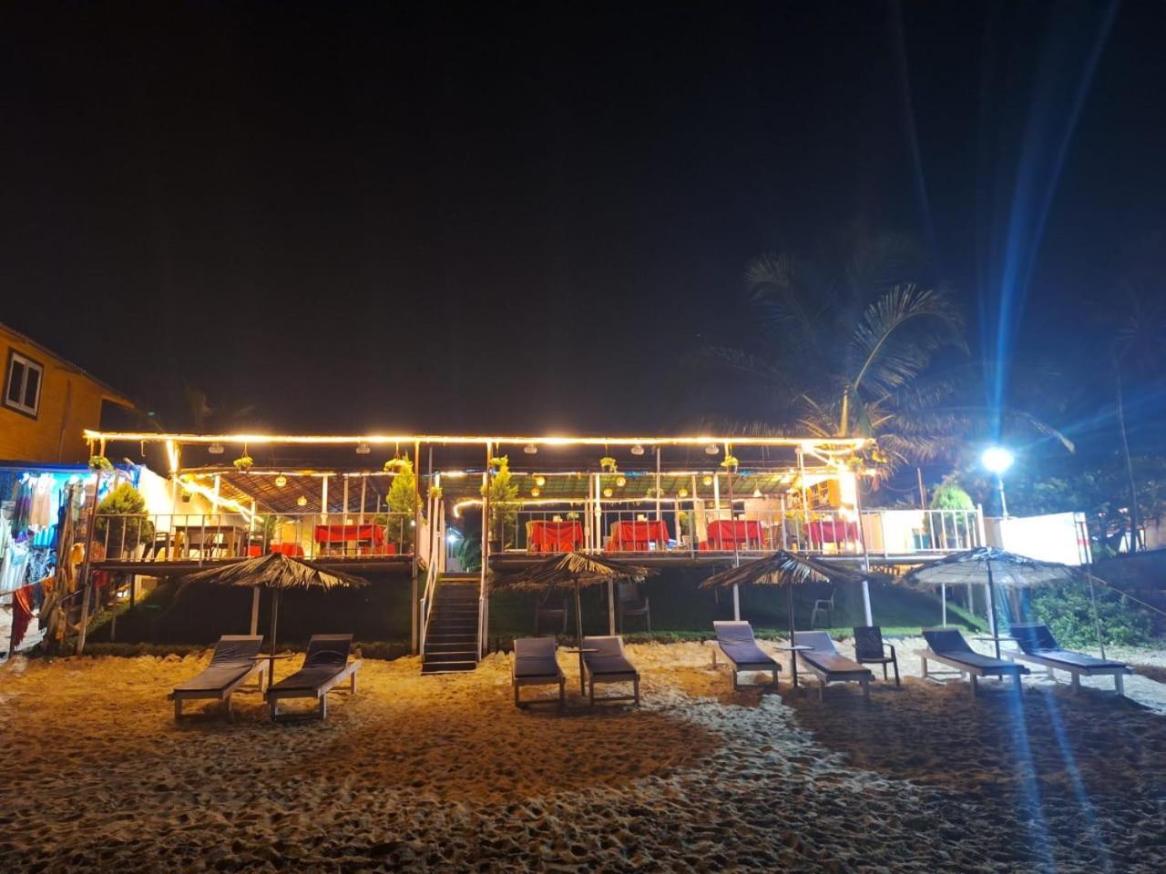 Happy Shack Beach And Wooden Huts Colva Exteriör bild